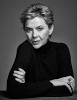 Annette Bening poses for Back Stage 2016