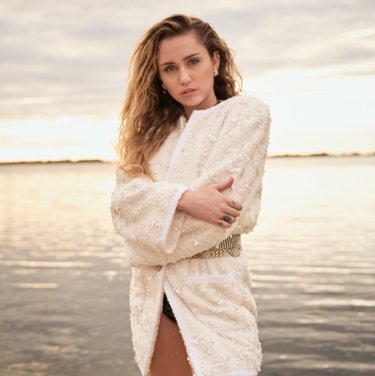 Miley Cyrus – Ryan McGinley Photoshoot for Vanity Fair (2019)