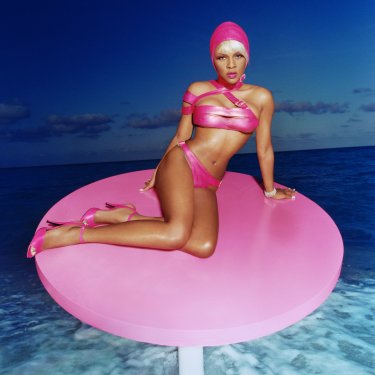 Lil’ Kim – Self Assignment (May 7, 1999)