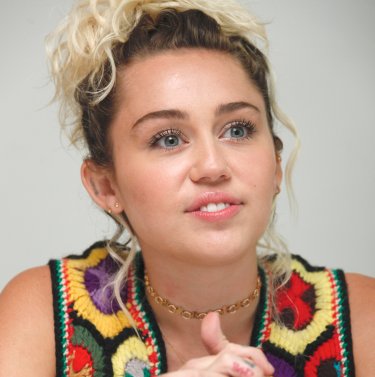 Miley Cyrus – Crisis in Six Scenes Press Conference Portraits (2016)