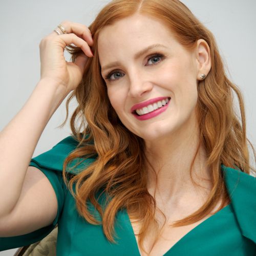 Jessica Chastain – A Most Violent Year Press Conference Portraits (2014)