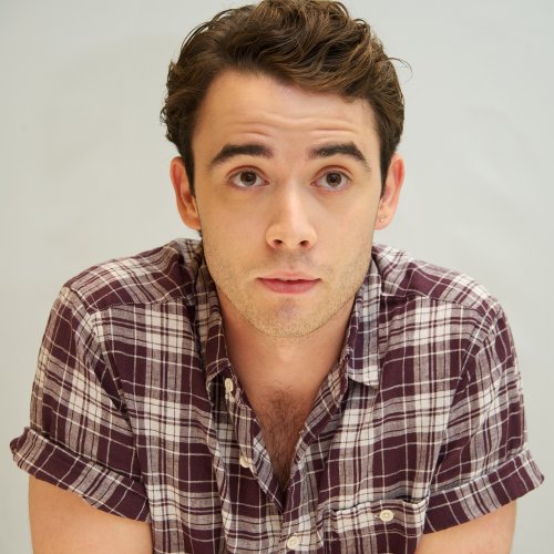 Jamie Blackley – If I Stay Press Conference Portraits (2014)