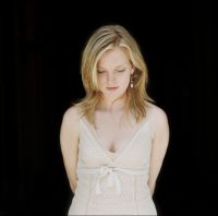 Sarah Polley - Portrait session in Cannes (May 19, 2005)