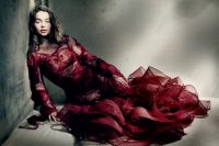 Emilia Clarke - Vogue UK (May 2015)